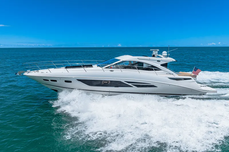 Slide: The Image of Sea Ray 510 SUNDANCER 2017 - 19
