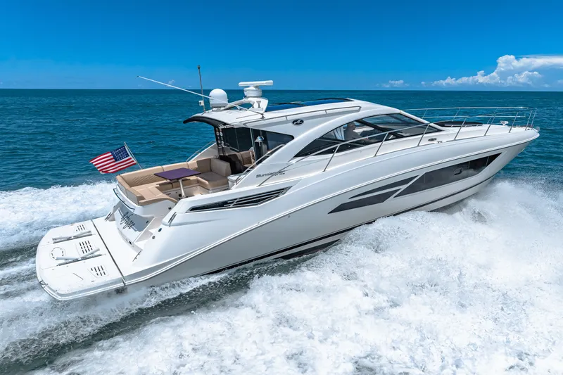 Slide: The Image of Sea Ray 510 SUNDANCER 2017 - 26