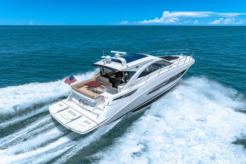 Slide: The Image of Sea Ray 510 SUNDANCER 2017 - 30