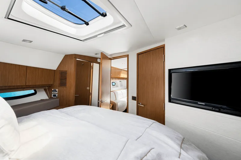 Slide: The Image of Sea Ray 510 SUNDANCER 2017 - 76