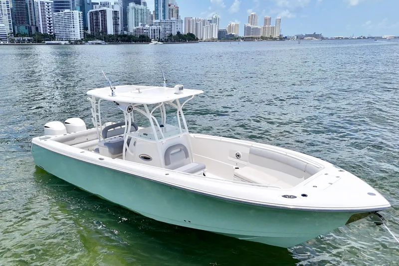 The Image of Sailfish 320 CC 2014 - 1