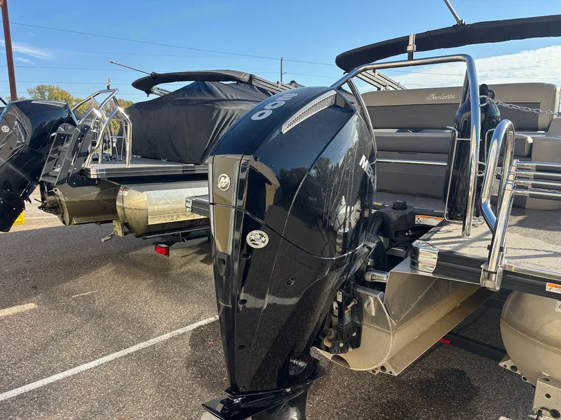 Slide: The Image of Barletta Boats X23U 2022 - 11