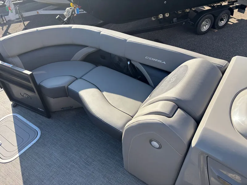 Slide: The Image of Barletta Boats X23U 2022 - 9