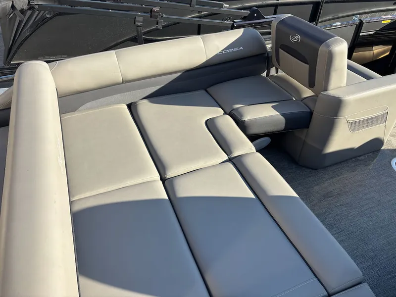 Slide: The Image of Barletta Boats X23U 2022 - 2