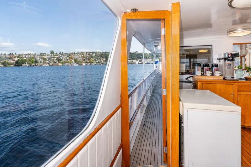 Slide: The Image of Burger Motoryacht 1965 - 33