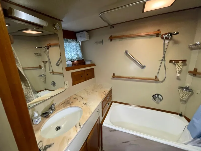 Slide: The Image of Grand Banks 55 Alaskan 1972 - 25