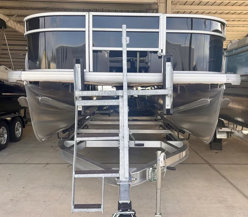 Slide: The Image of Godfrey Pontoons GODFREY Xperience 1886 FX 2025 - 2