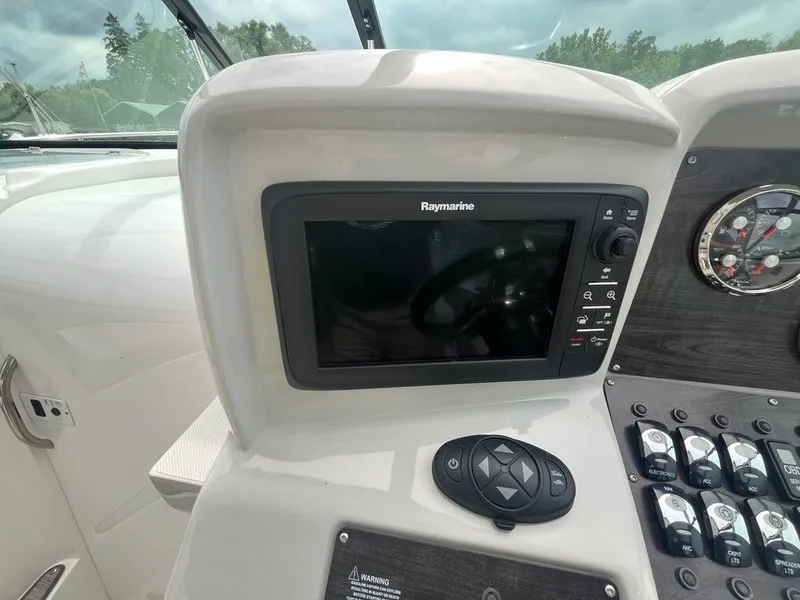 Slide: The Image of Rinker 320 EX 2017 - 13