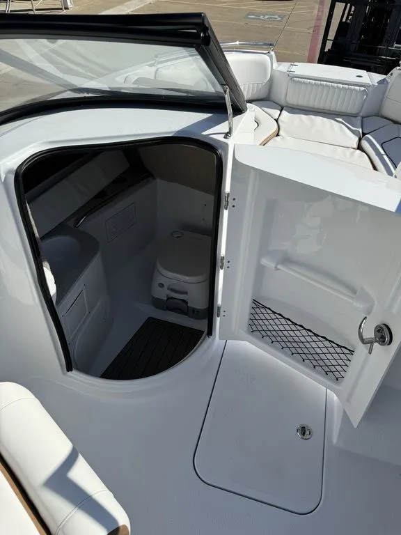 Slide: The Image of Stingray 211DC 2025 - 12