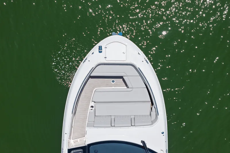 Slide: The Image of Sea Ray Sundancer 370 Outboard 2025 - 10