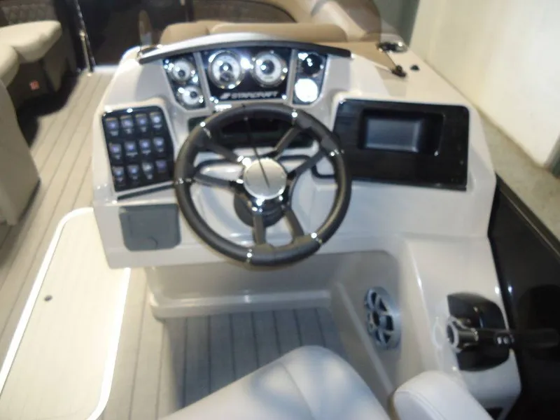Slide: The Image of Starcraft Marine CX 23 DL DH BAR 2026 - 7