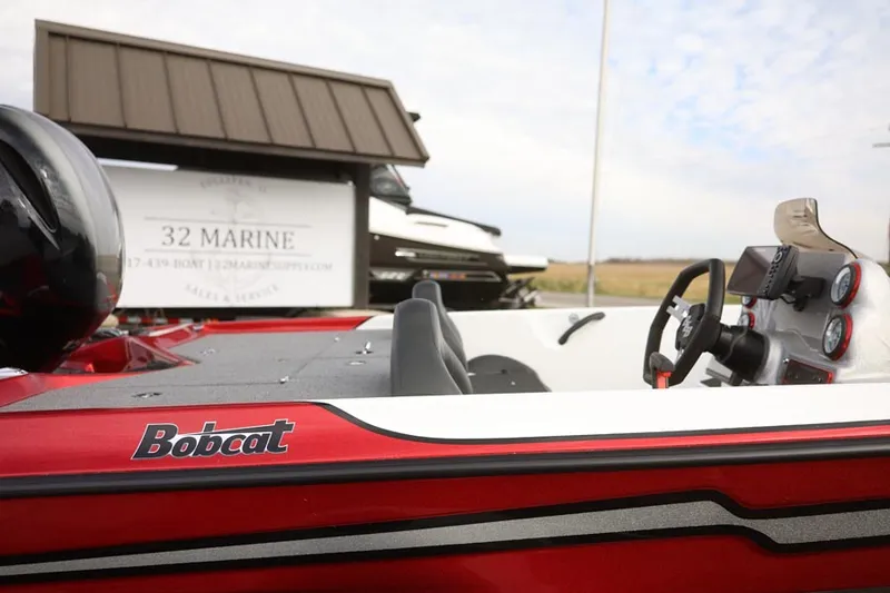 Slide: The Image of Bass Cat Bobcat 2024 - 4