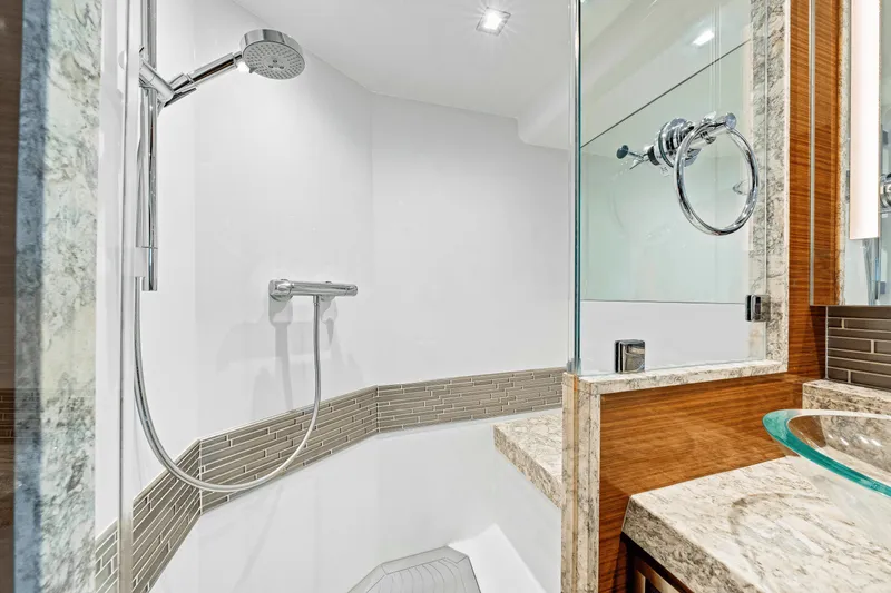 Slide: The Image of Ocean Alexander 70E 2018 - 105