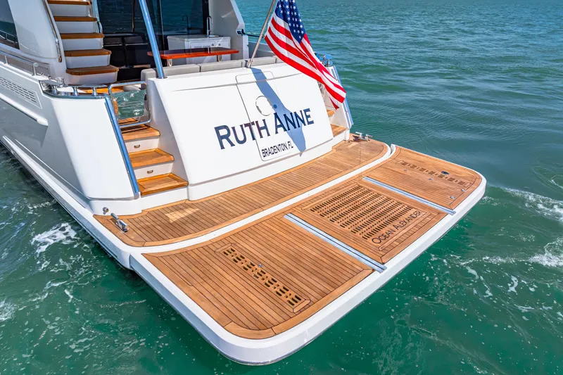 Slide: The Image of Ocean Alexander 70E 2018 - 60