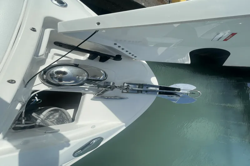 Slide: The Image of Sea Ray 260 SLX OUTBOARD 2023 - 25