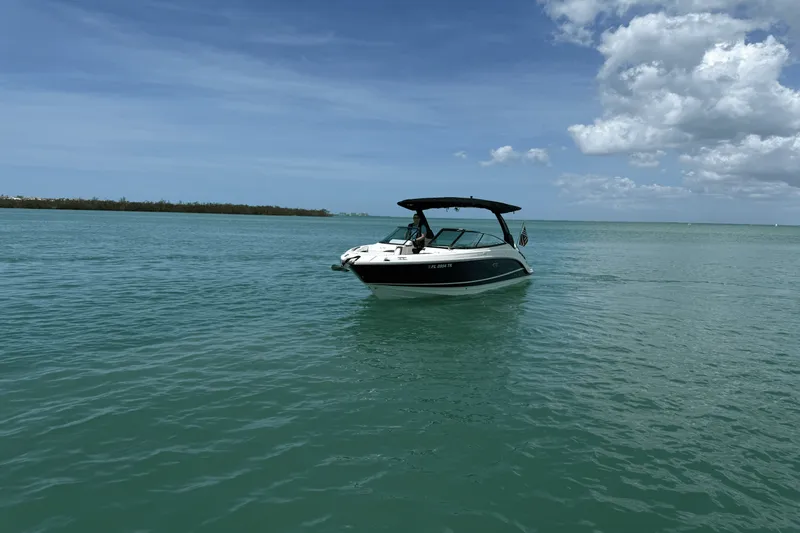 Slide: The Image of Sea Ray 260 SLX OUTBOARD 2023 - 6