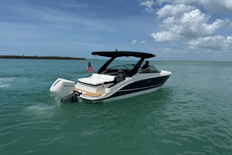 Slide: The Image of Sea Ray 260 SLX OUTBOARD 2023 - 8