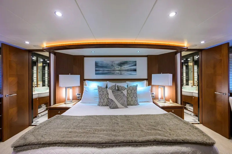 Slide: The Image of Ocean Alexander Ocean Alexander 100 2017 - 45