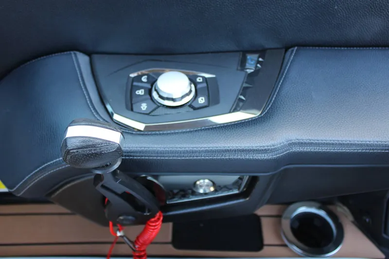 Slide: The Image of Nautique G23 2021 - 10