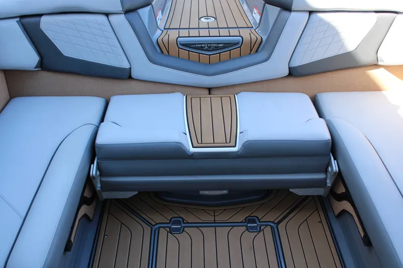 Slide: The Image of Nautique G23 2021 - 15