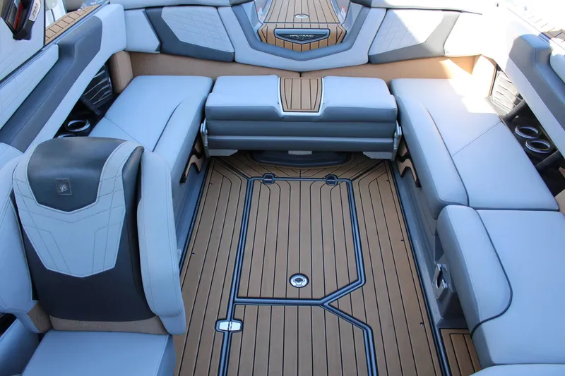 Slide: The Image of Nautique G23 2021 - 7