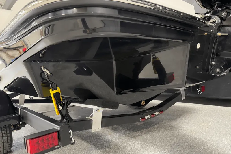 Slide: The Image of Sea Ray SPX 190 Outboard 2025 - 20