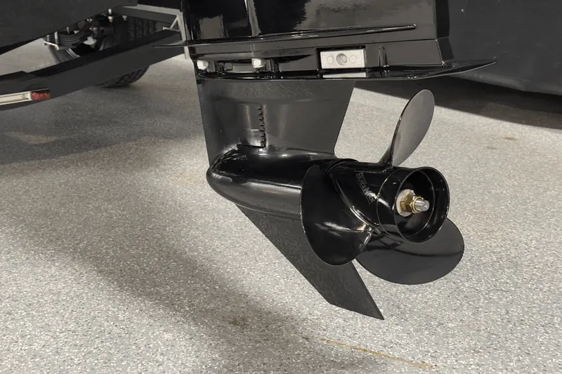 Slide: The Image of Sea Ray SPX 190 Outboard 2025 - 23