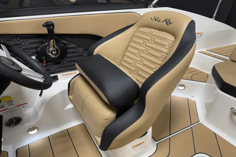 Slide: The Image of Sea Ray SPX 190 Outboard 2025 - 69