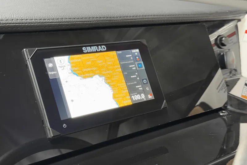 Slide: The Image of Sea Ray SPX 190 Outboard 2025 - 74