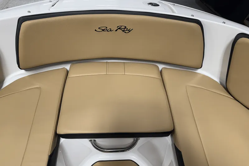 Slide: The Image of Sea Ray SPX 190 Outboard 2025 - 86