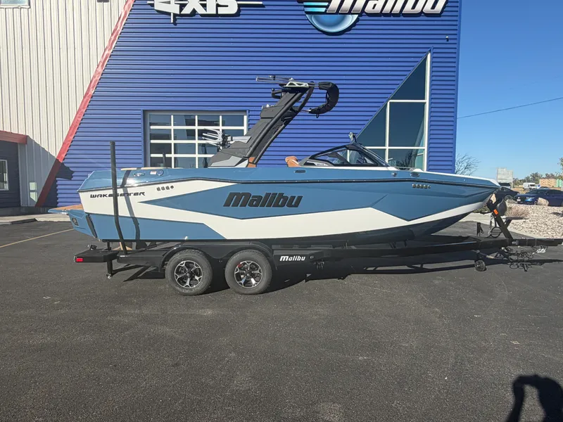 The Image of Malibu 22 LSV 2027 - undefined
