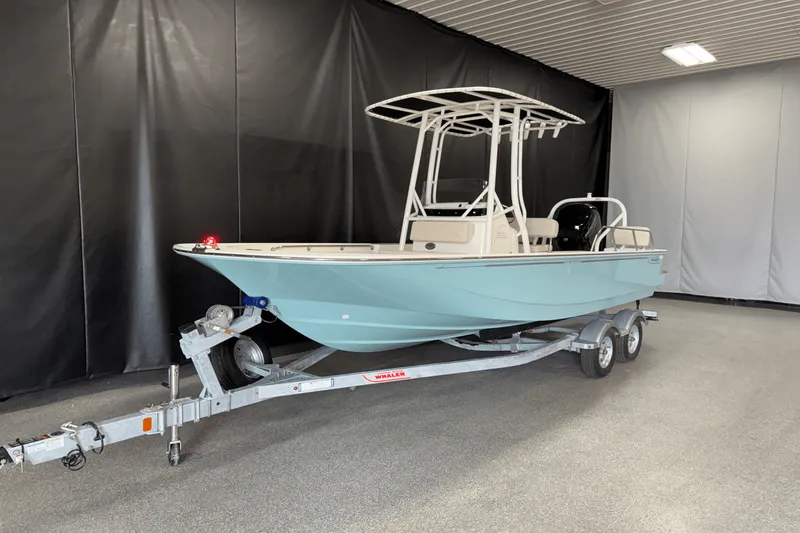 Slide: The Image of Boston Whaler 190 Montauk 2025 - 2