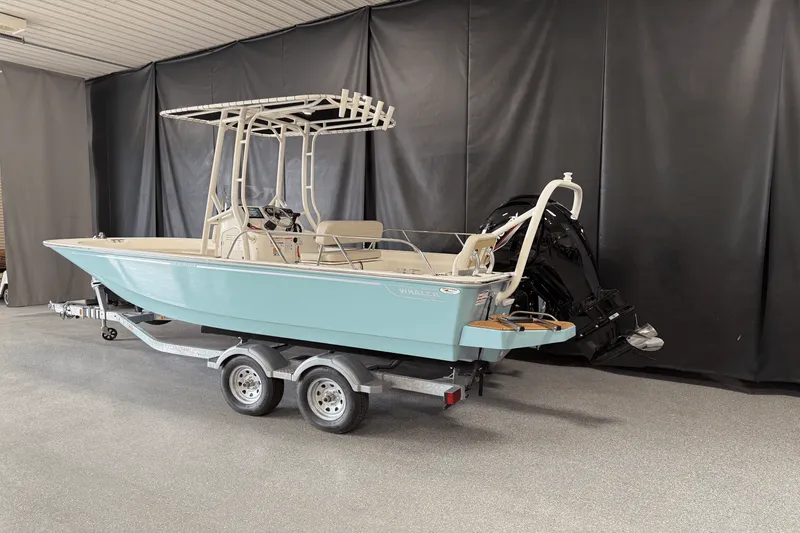 Slide: The Image of Boston Whaler 190 Montauk 2025 - 3