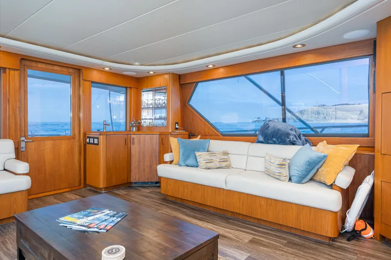 Slide: The Image of Hatteras 82 Convertible 1992 - 22