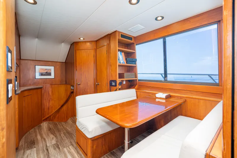 Slide: The Image of Hatteras 82 Convertible 1992 - 24