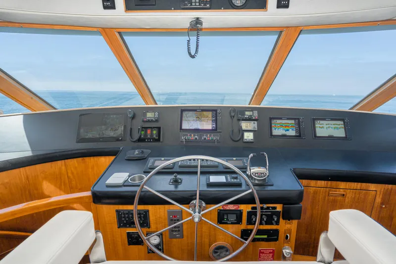 Slide: The Image of Hatteras 82 Convertible 1992 - 11