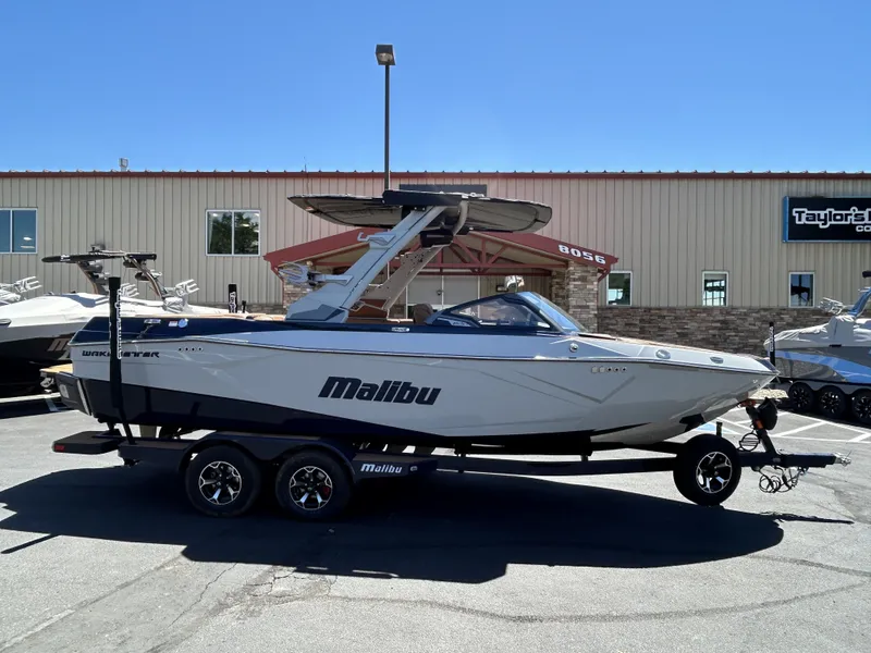 The Image of Malibu 23 LSV 2026 - 0