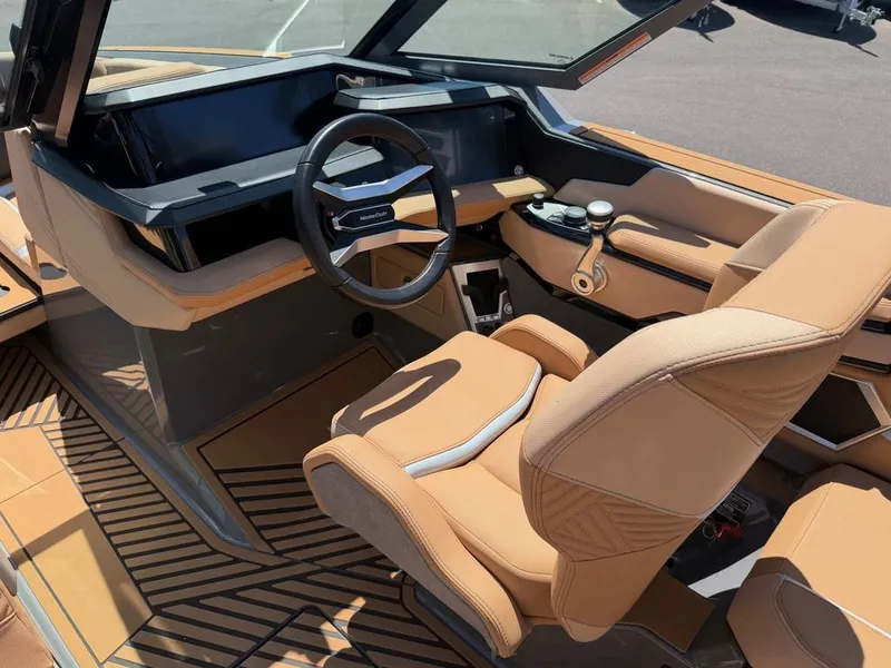 Slide: The Image of MasterCraft Xstar 23 2025 - 14