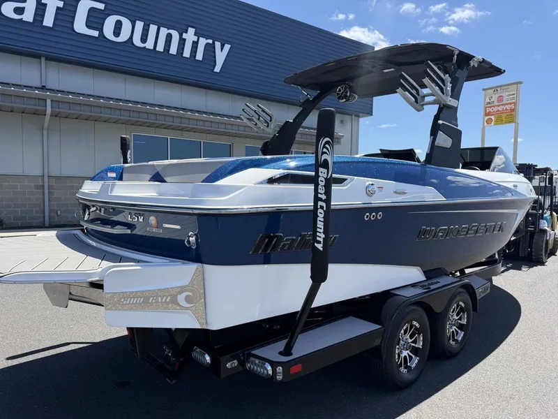 Slide: The Image of malibu Wakesetter 23 LSV 2016 - 5