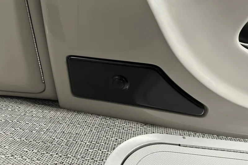 Slide: The Image of Barletta Lusso 2025 - 35