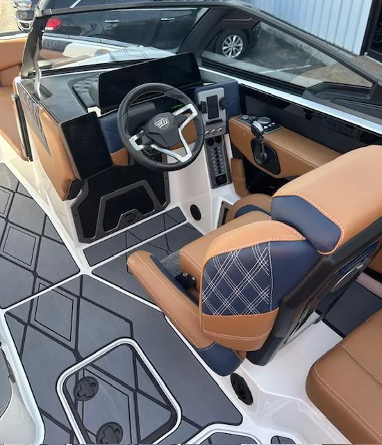 Slide: The Image of Malibu M230 2025 - 15