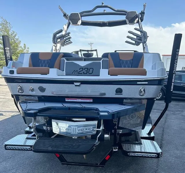 Slide: The Image of Malibu M230 2025 - 16