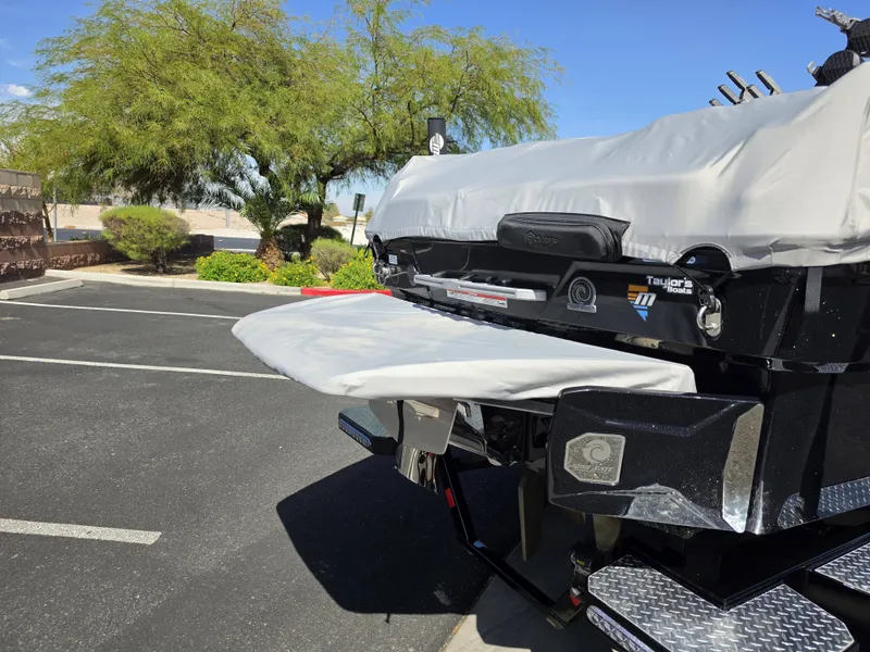 Slide: The Image of Malibu Wakesetter 26 LSV 2024 - 58