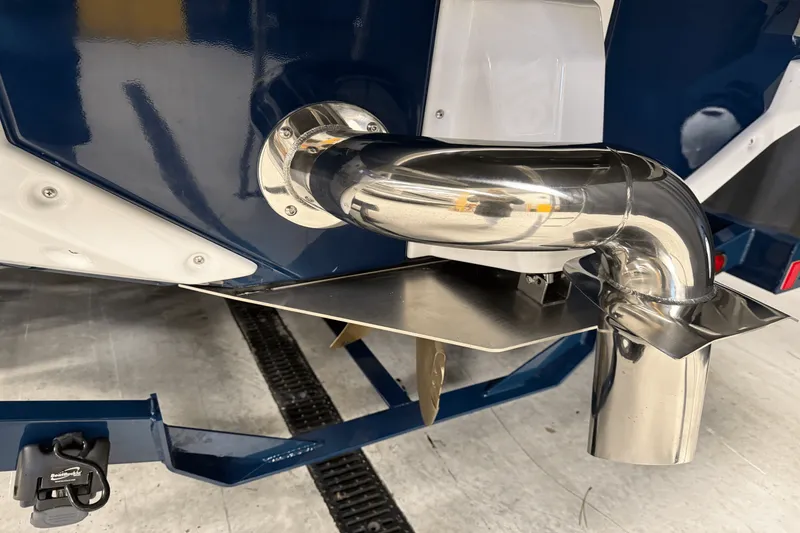 Slide: The Image of Nautique Super Air Nautique S21 2025 - 11