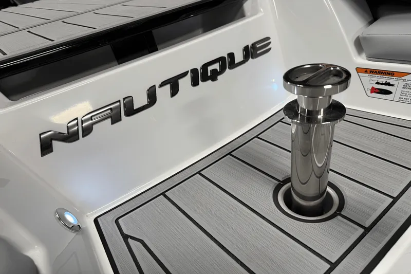 Slide: The Image of Nautique Super Air Nautique S21 2025 - 18