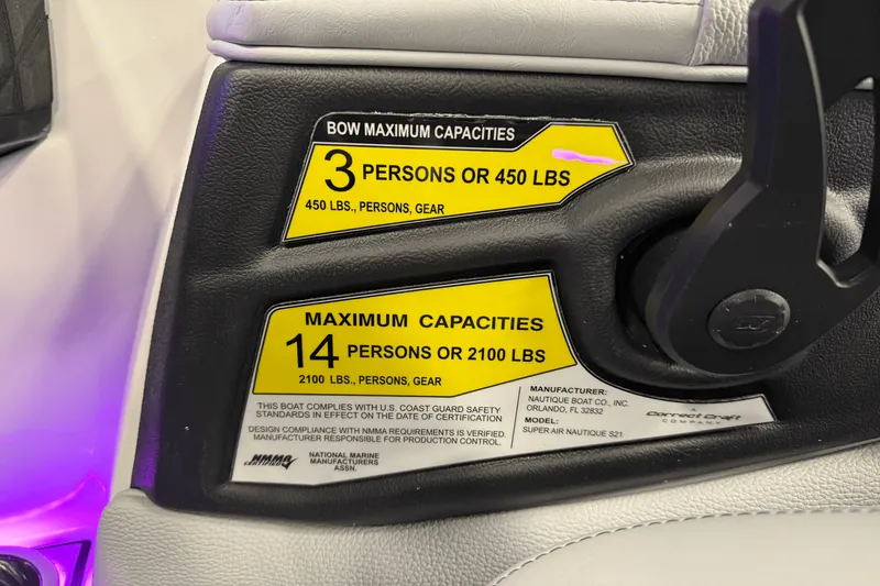 Slide: The Image of Nautique Super Air Nautique S21 2025 - 63