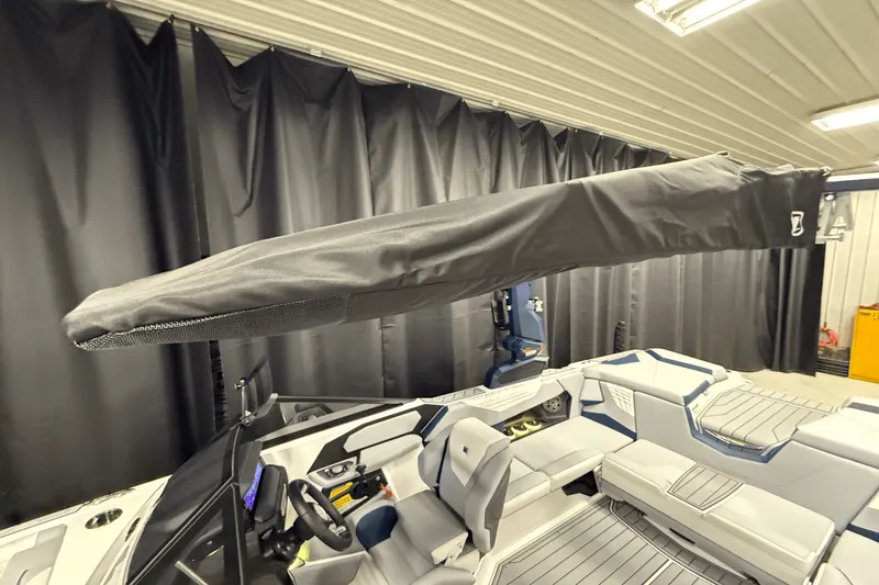 Slide: The Image of Nautique Super Air Nautique S21 2025 - 80