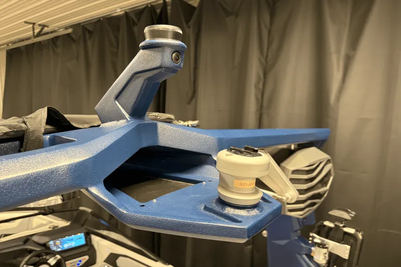 Slide: The Image of Nautique Super Air Nautique S21 2025 - 83