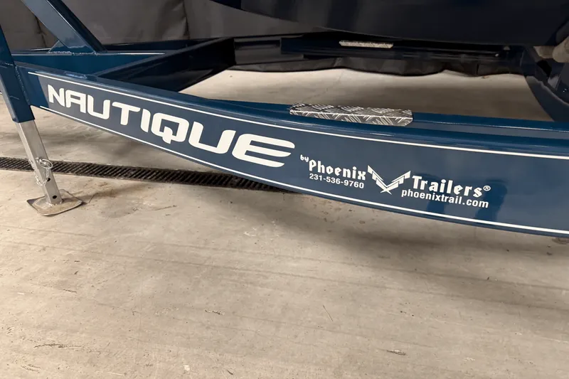 Slide: The Image of Nautique Super Air Nautique S21 2025 - 88