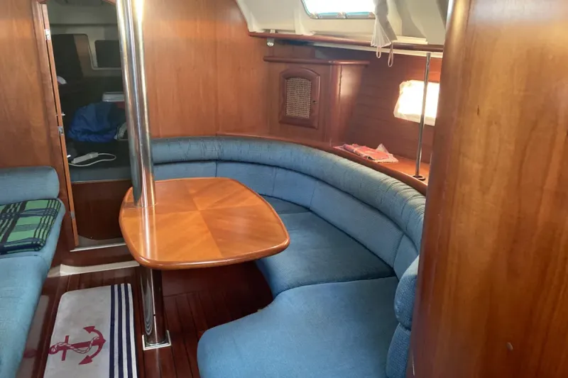 Slide: The Image of Beneteau Oceanis 361 2000 - 13